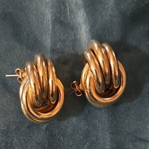 Elegant Gold-Tone Hoop Earrings